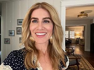 Profile photo for ELIZABETH HUTCHISON